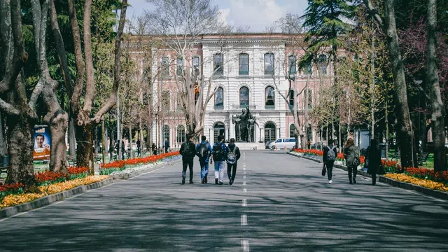 صورة توضيحية لمقال: كيف أجيب 90 في التحصيلي؟